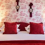 Maison Eugenie 4* Paris