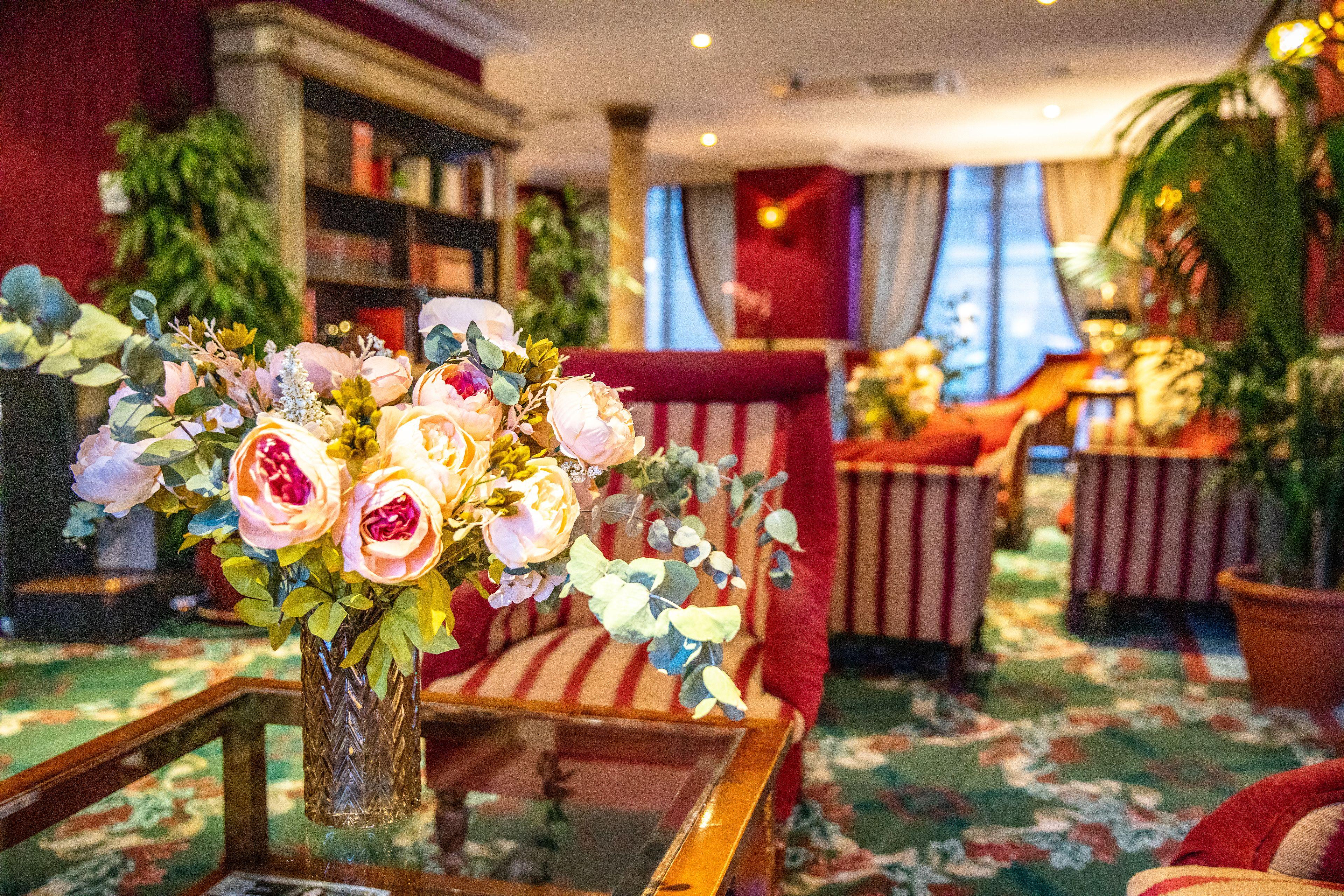 Maison Eugenie 4* Paris